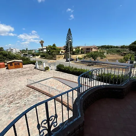 Candida Le Castella (Calabria)